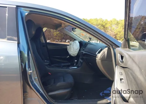 2015 Mazda Mazda6 I Sport z USA, uszkodzony, nr VIN JM1GJ1U69F1168786